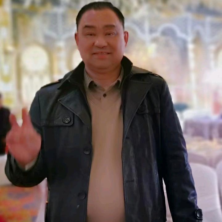 %{{}建国物流}}%
