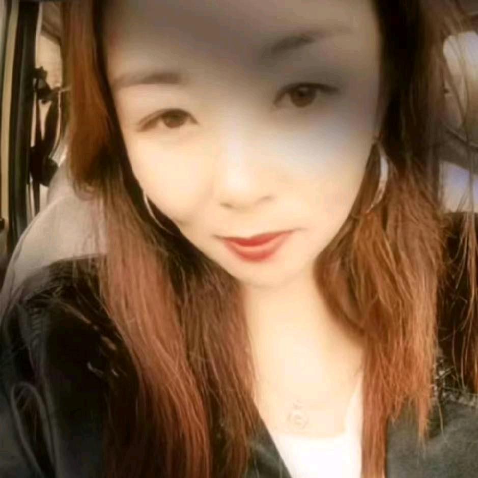 清冷惊艳