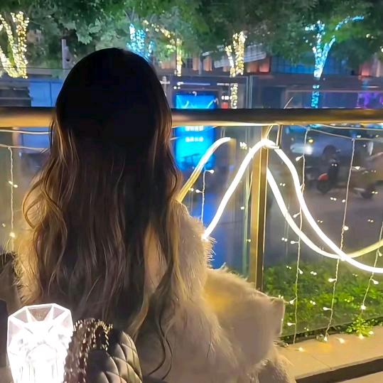 @小书包🎒