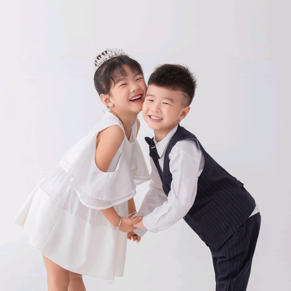 🐷猪蛋蛋和猪妞妞