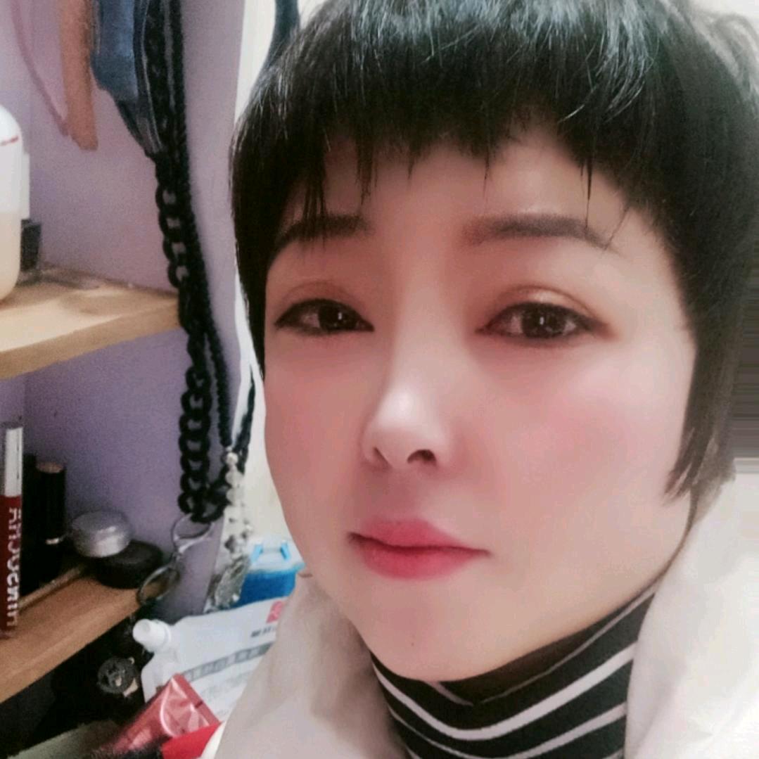 细嗅蔷薇