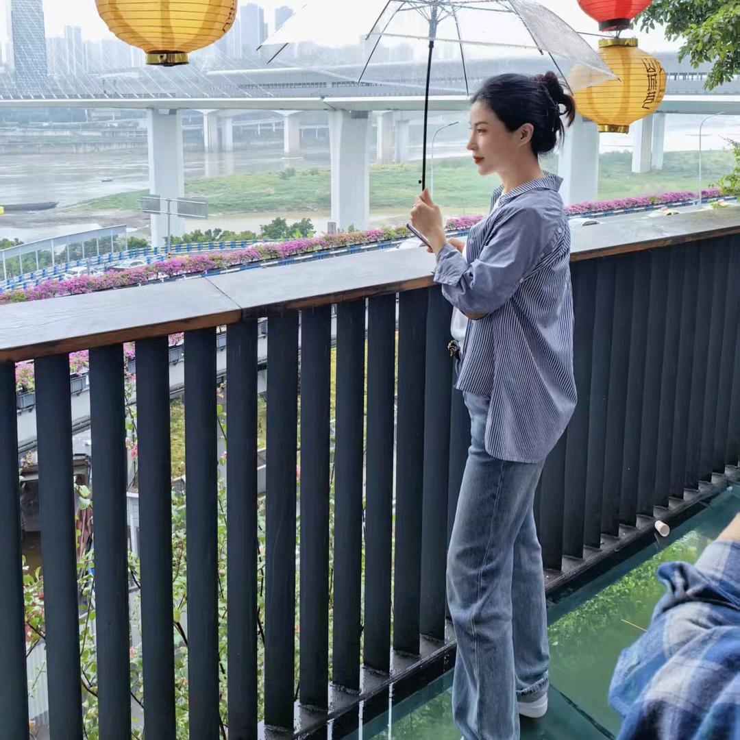 默默无闻
