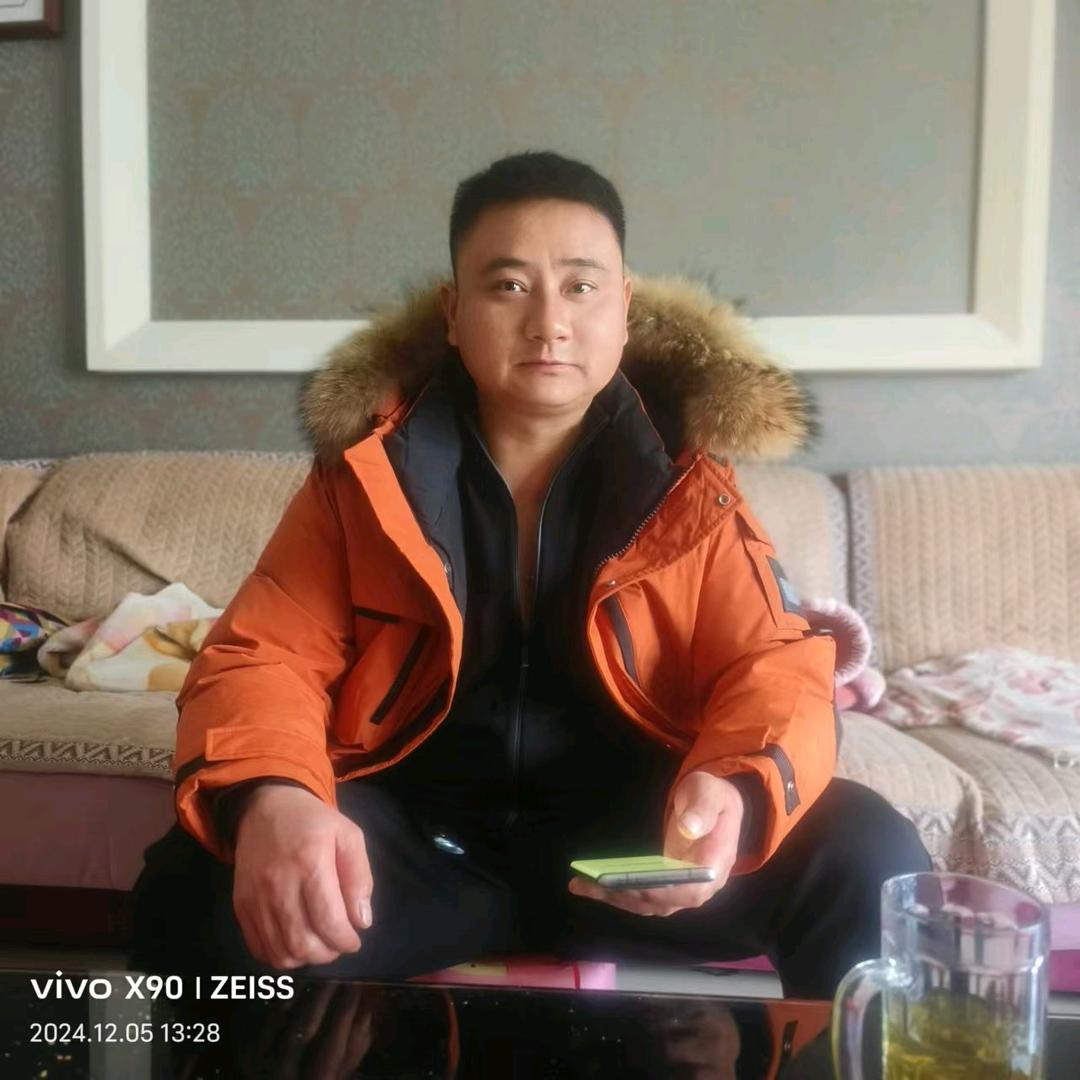 罗佳成