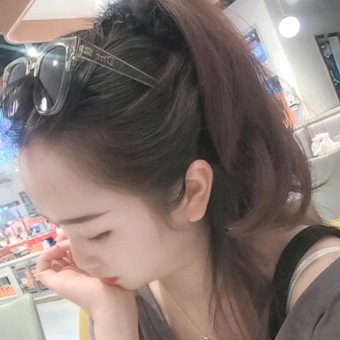 不哭不闹不炫耀🥰