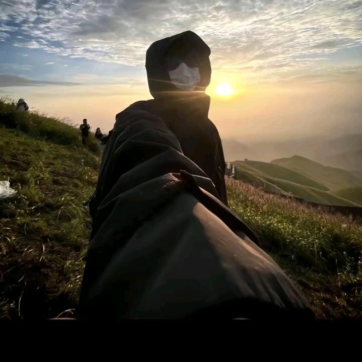 余生_(ง •̀_•́)ง加油