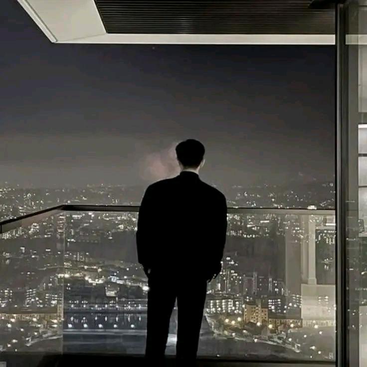 未来____美发沙龙(店长)