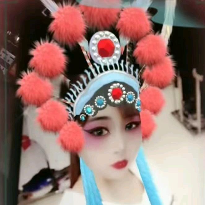 九妹爱戏曲