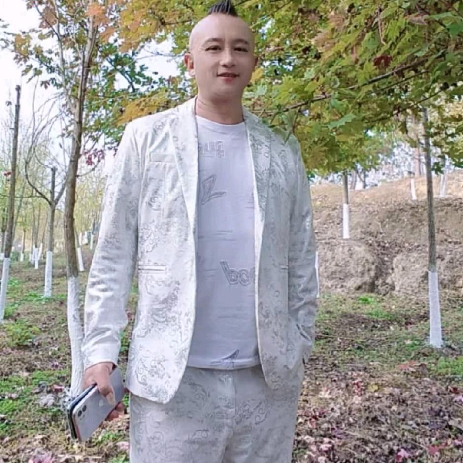 汪斌