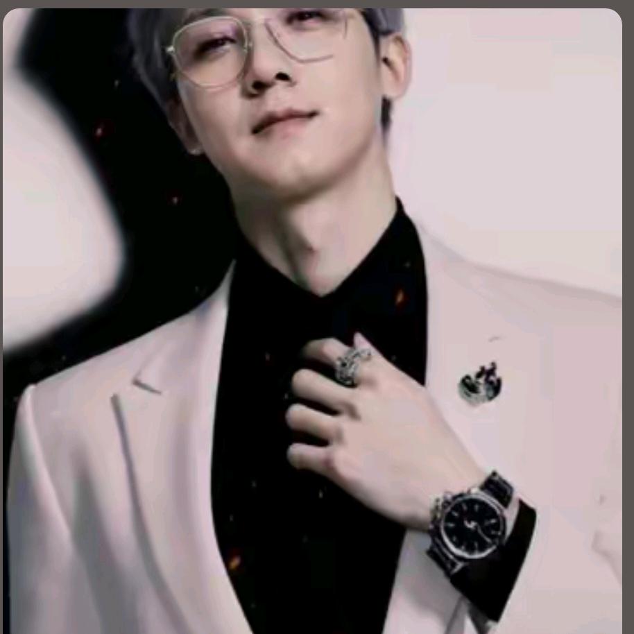 巷子里孤独的猫 . ້໌ᮨ