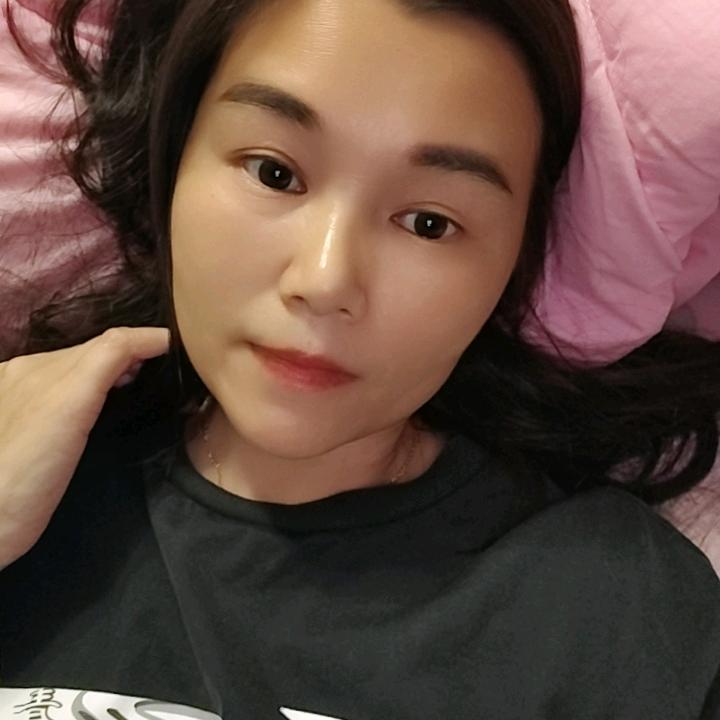 安然一笑