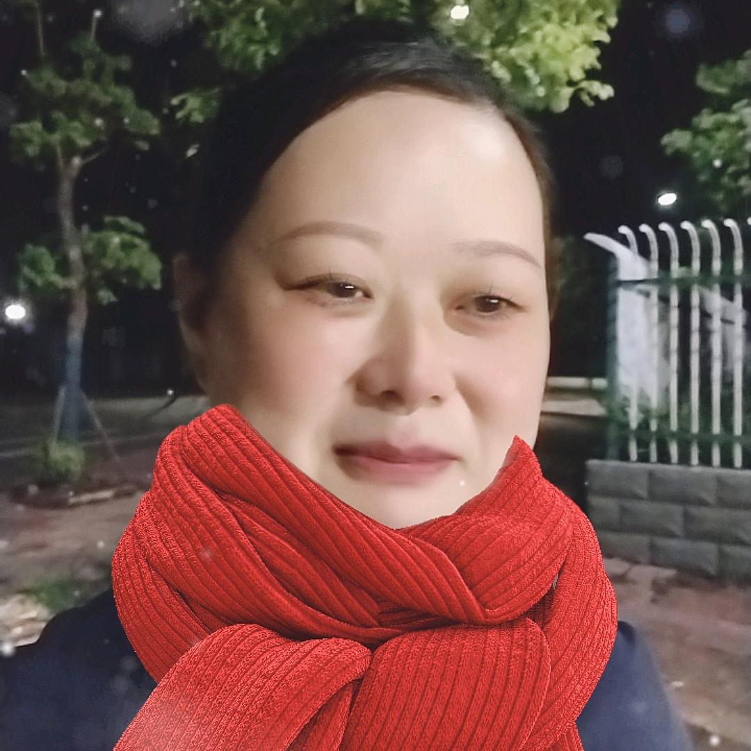 调皮捣蛋的艳子