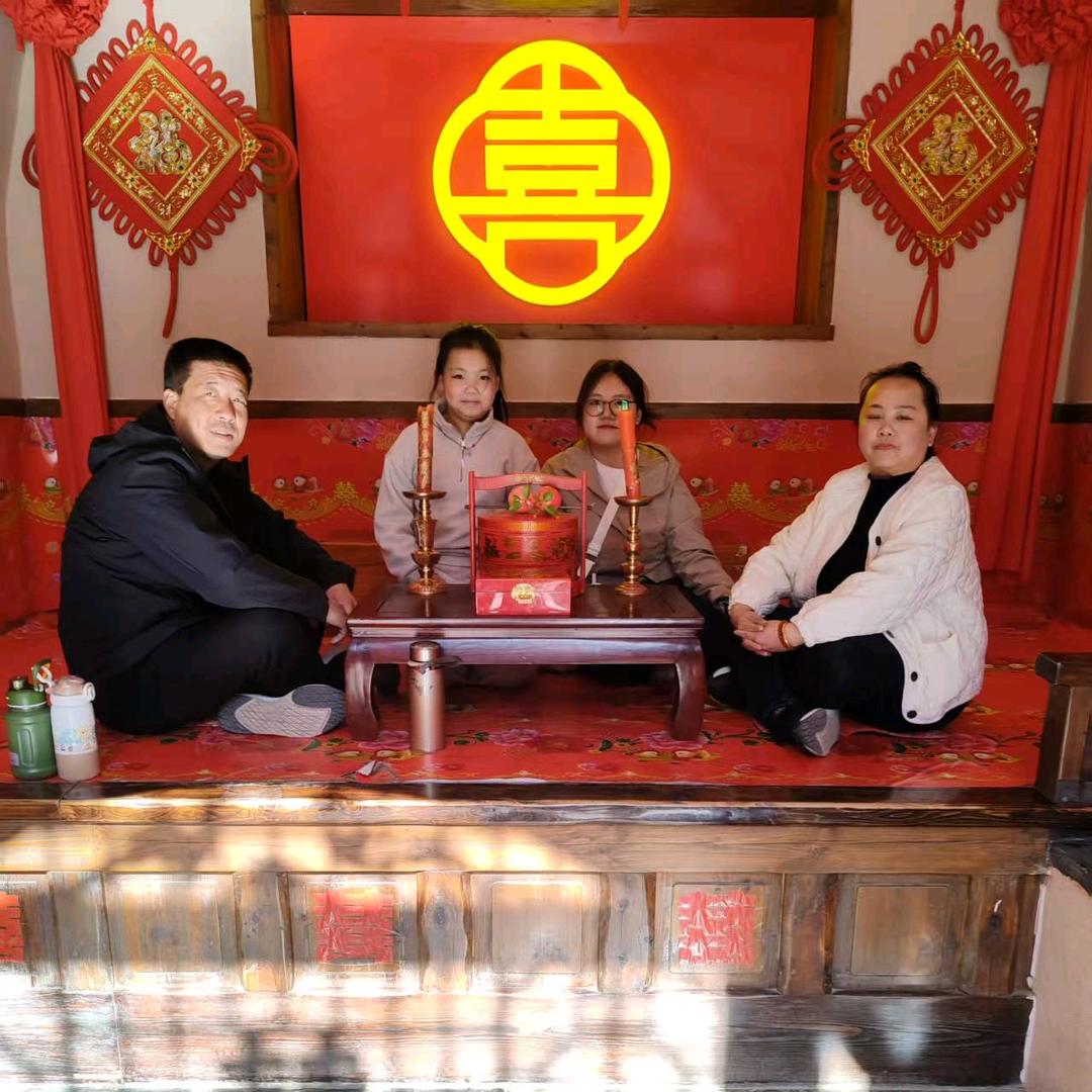 艾伦静茹