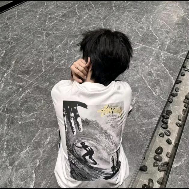 于是