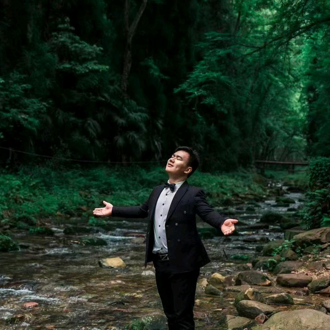 周尚（酒窝哥）