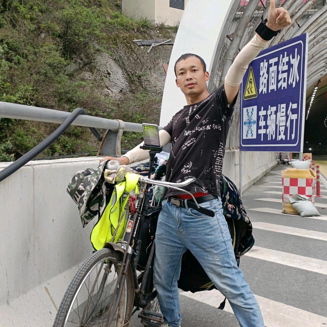 邓不趴骑行徒步。西藏二八大杠