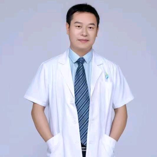 骨科微创医生杨政伟