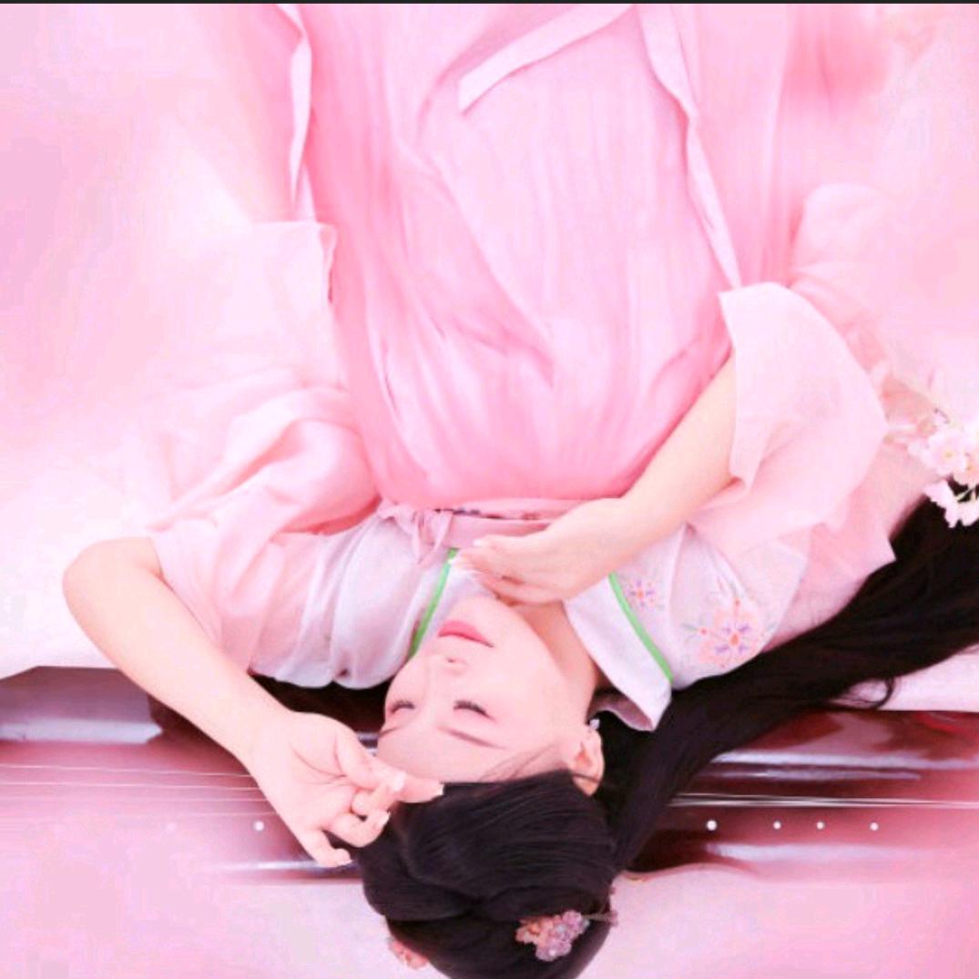半颗糖~