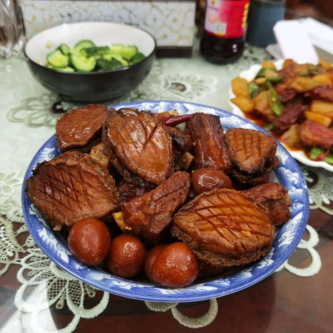 爱吃肉的阿晟