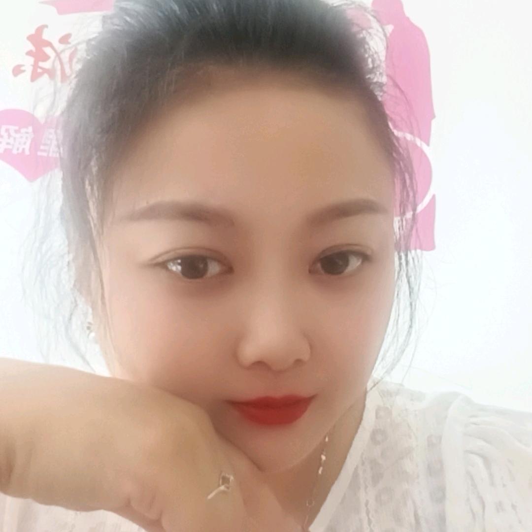 熊英