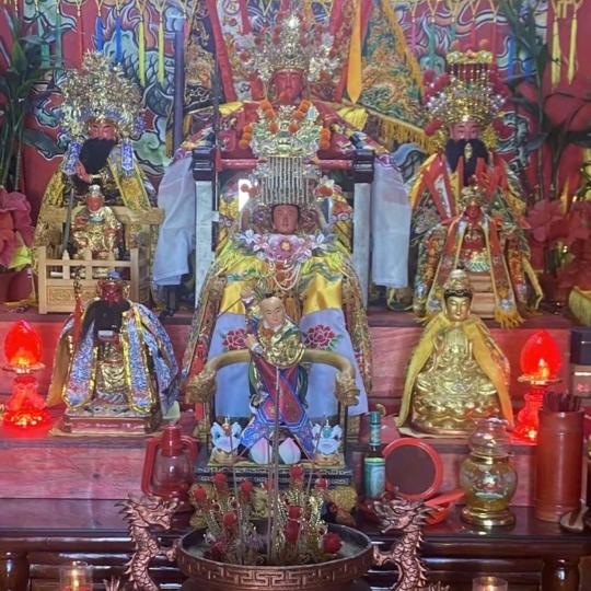 💐中央阿颜如来佛主玉帝尊照🌷聖