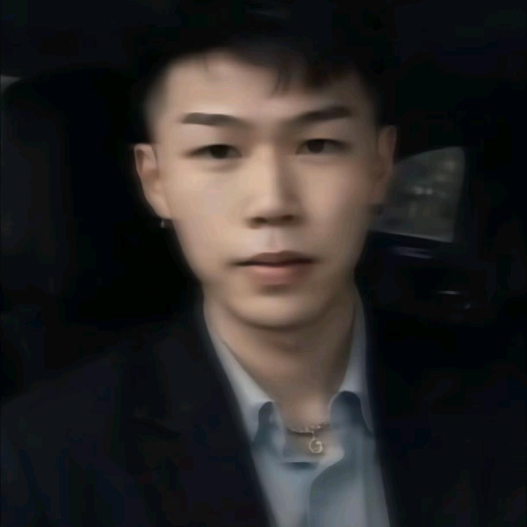 雌狮co老师