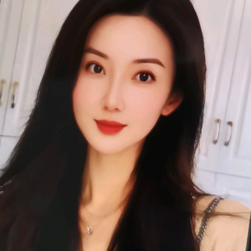 莹莹单身一个人