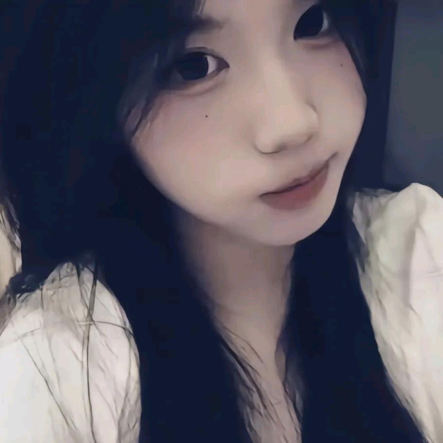 林清瑶（想破200粉）