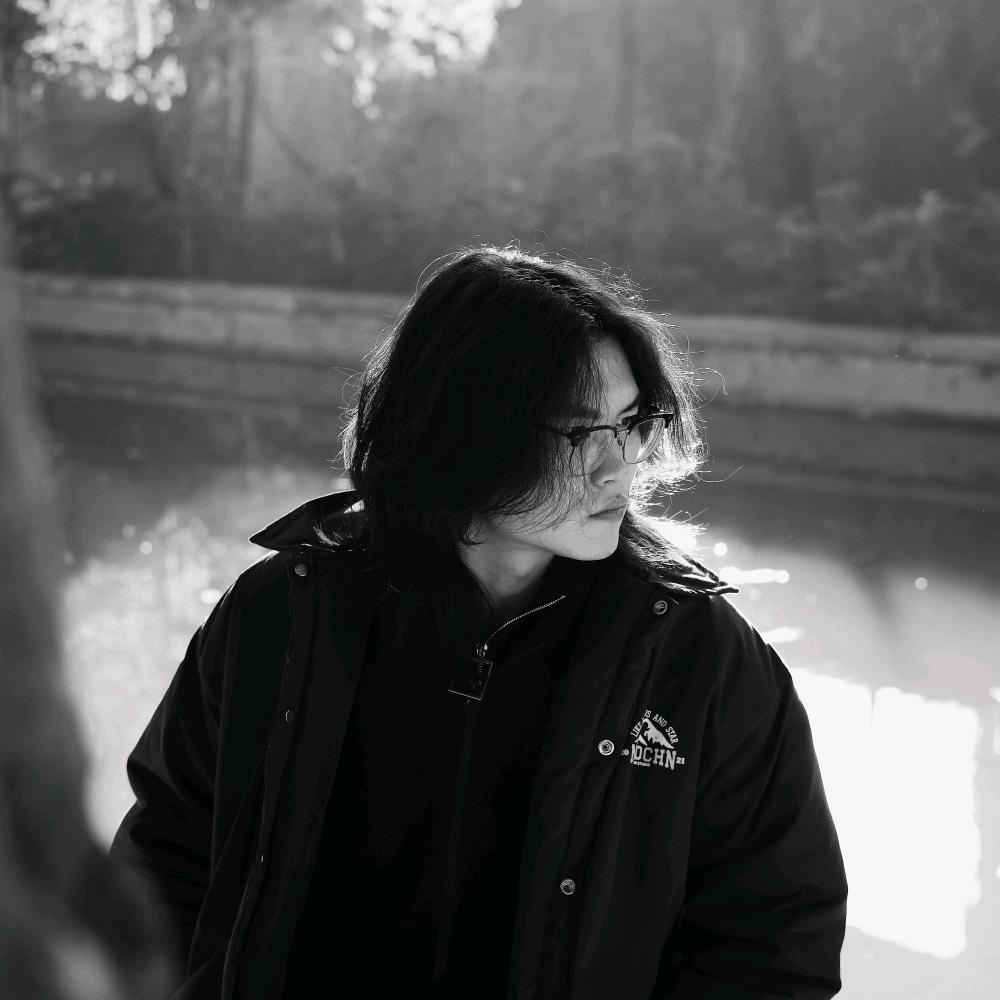 隔壁弟弟（专注优质男）