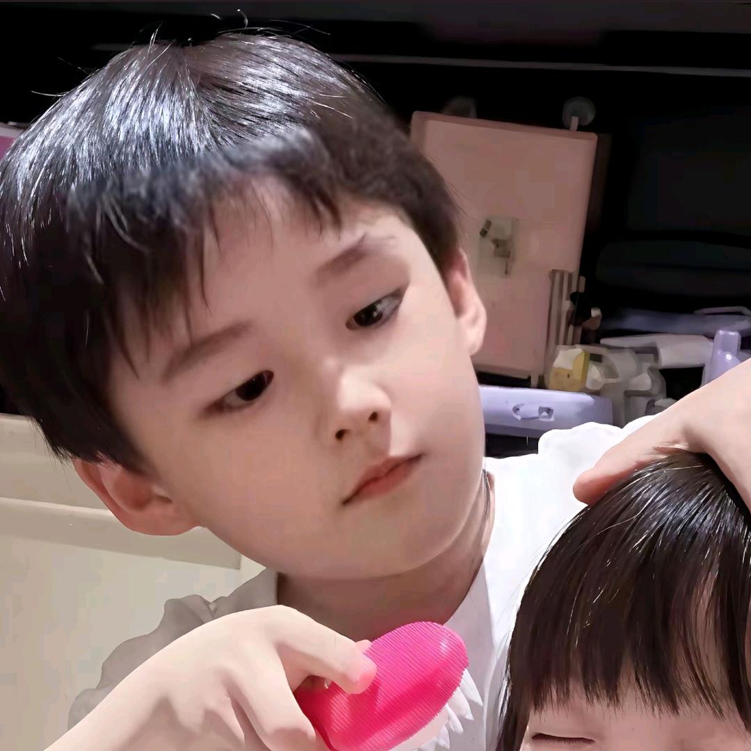 大家好我叫没烦恼！