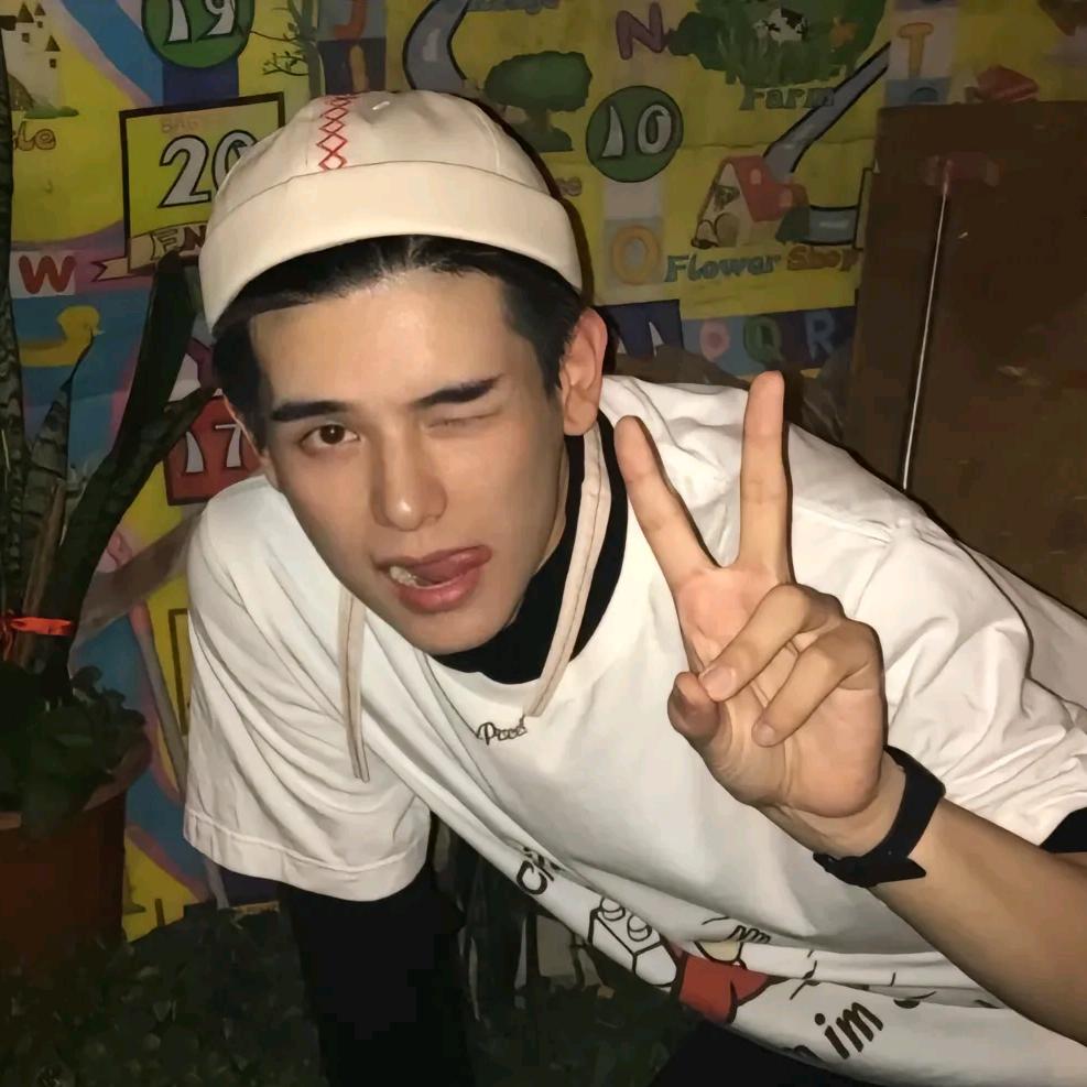晚睡