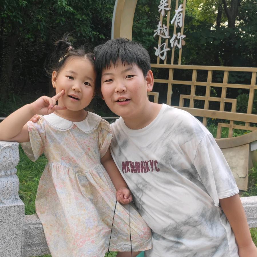 小石榴吖