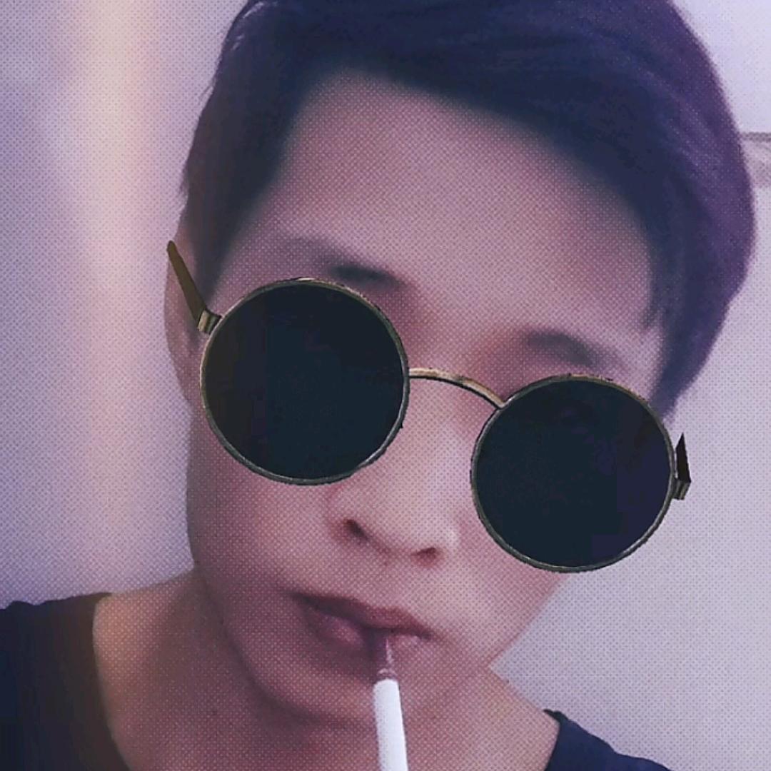情_/:･☆✧✧