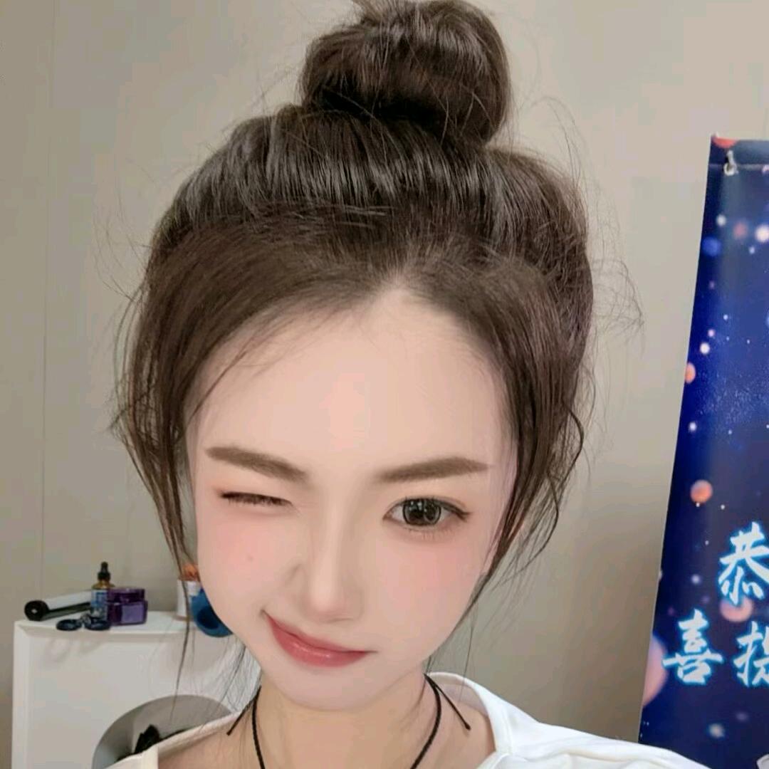 抱着嫦娥烤玉兔🍬³²¹