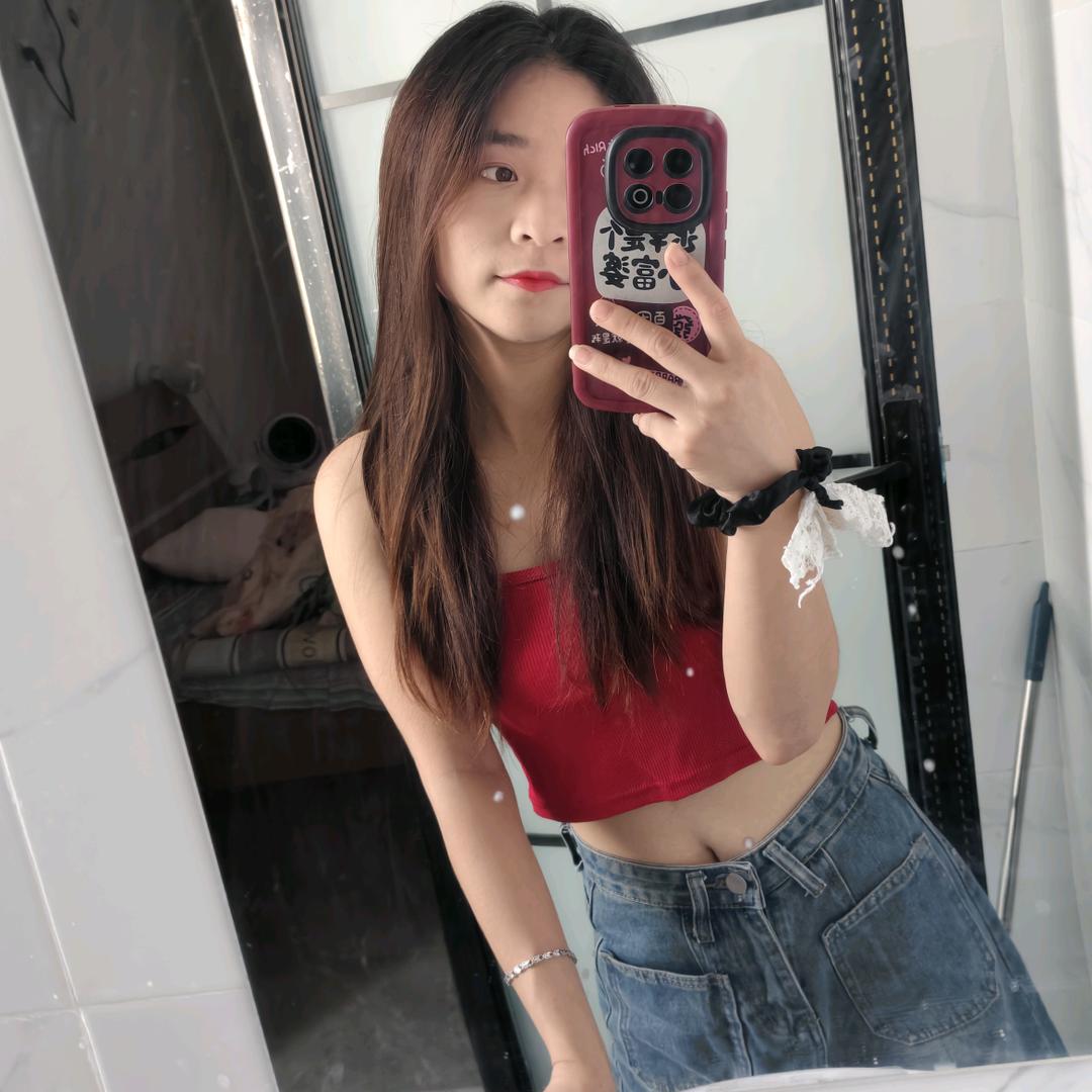 是凤凤吖♡