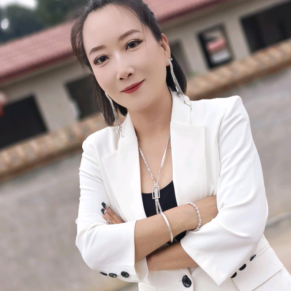 山西鑫姐姐（霞飞鼓舞团）