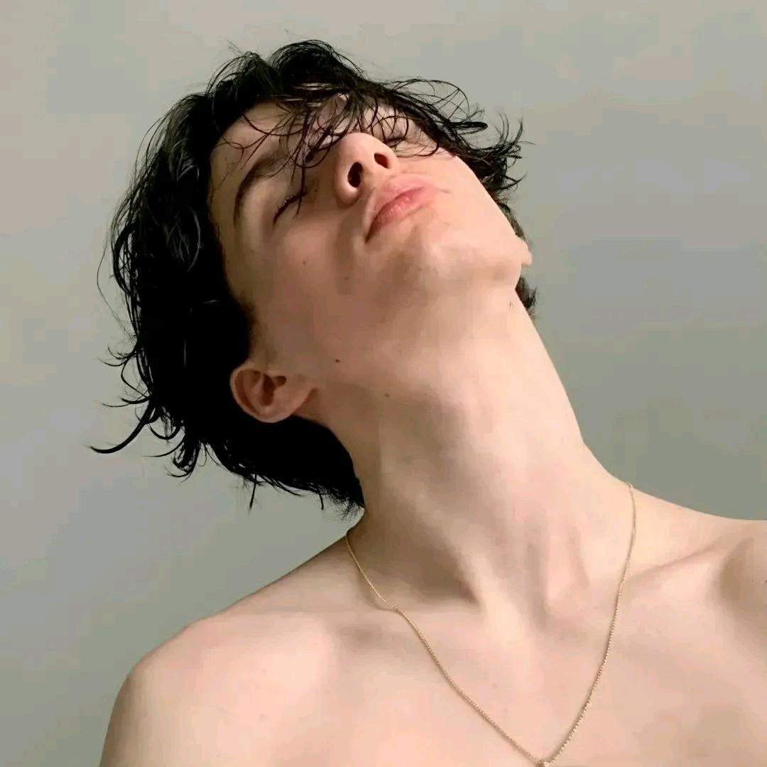 克里斯 · 𝟕🇵🇹