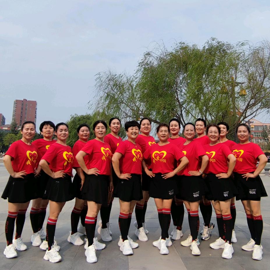 昭慧阳光健身舞队