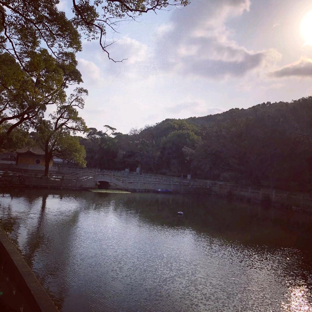 一笑而过8059