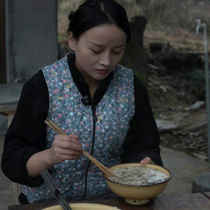 爱做饭的小花