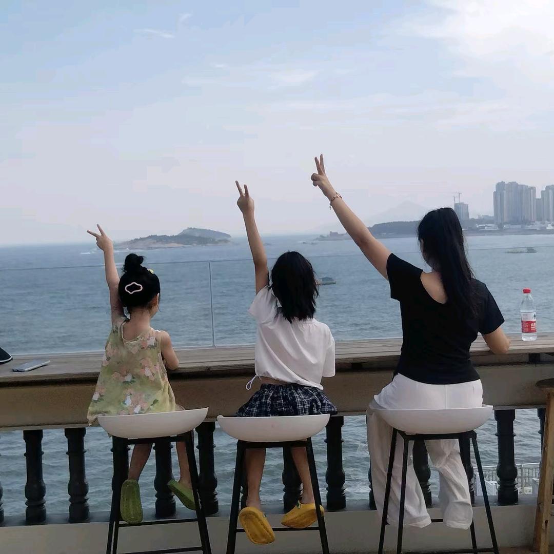 依~诺