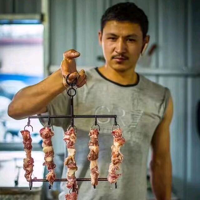 滚爱情 تۈفہى مۇھـےببـےت