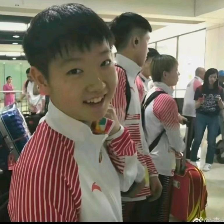 嗨咦～
