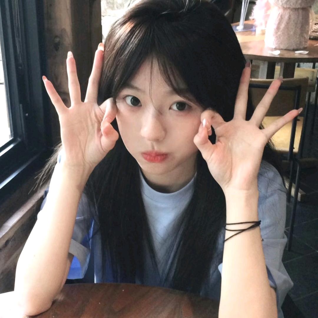 源小远.