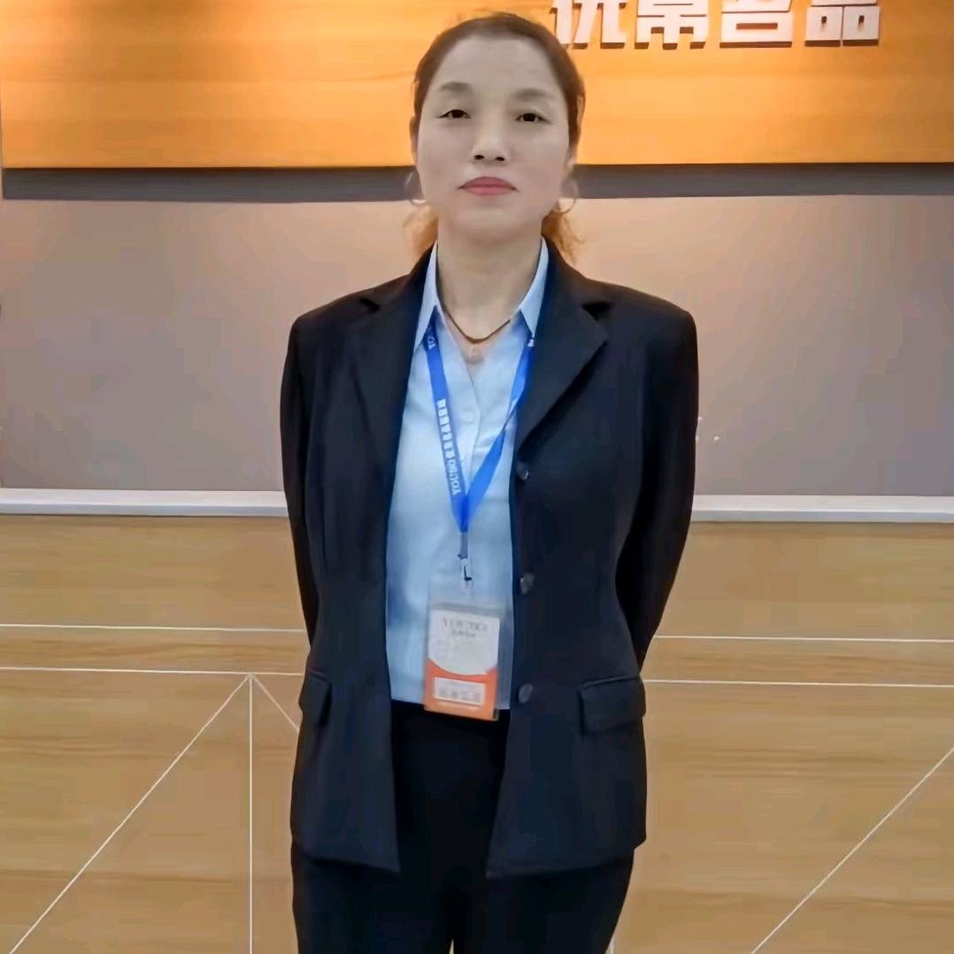 乐观主义者__曾姐
