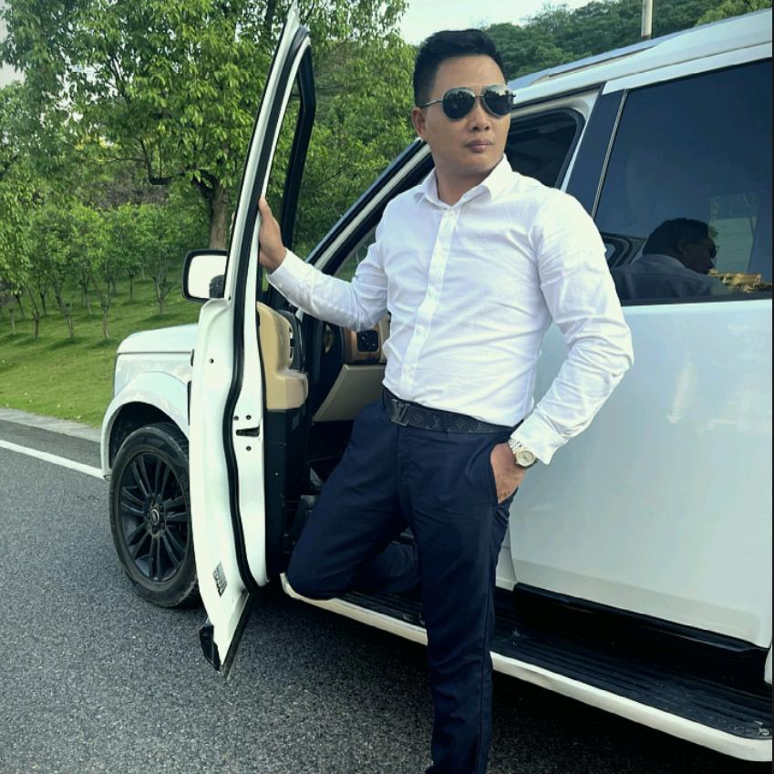 广 佳 二手车（何表哥）