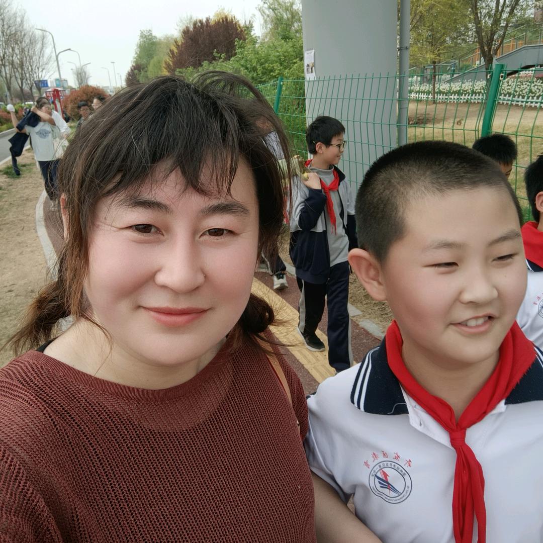小金鱼喝牛奶