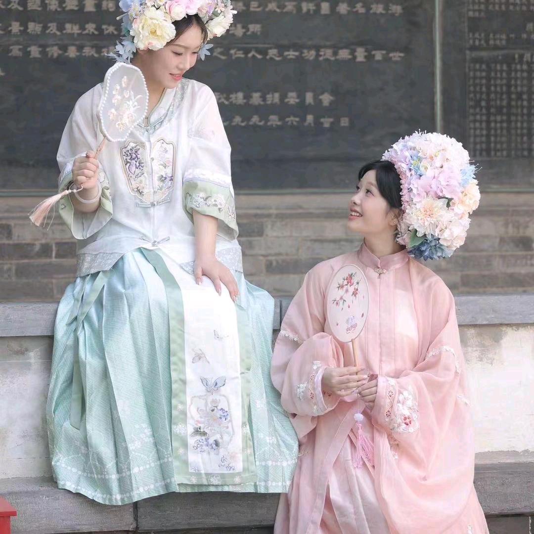 董姐