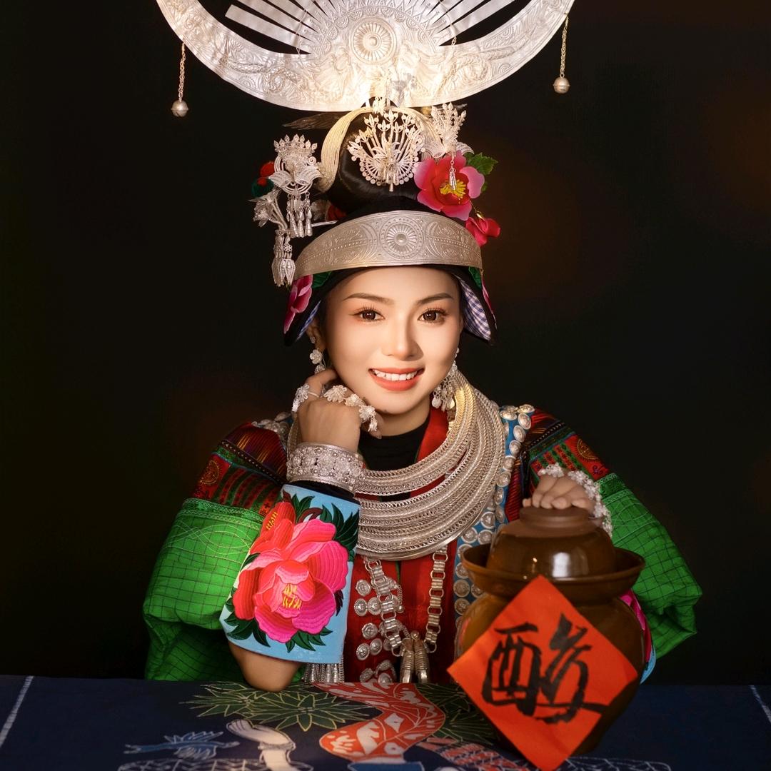 百灵苗妹