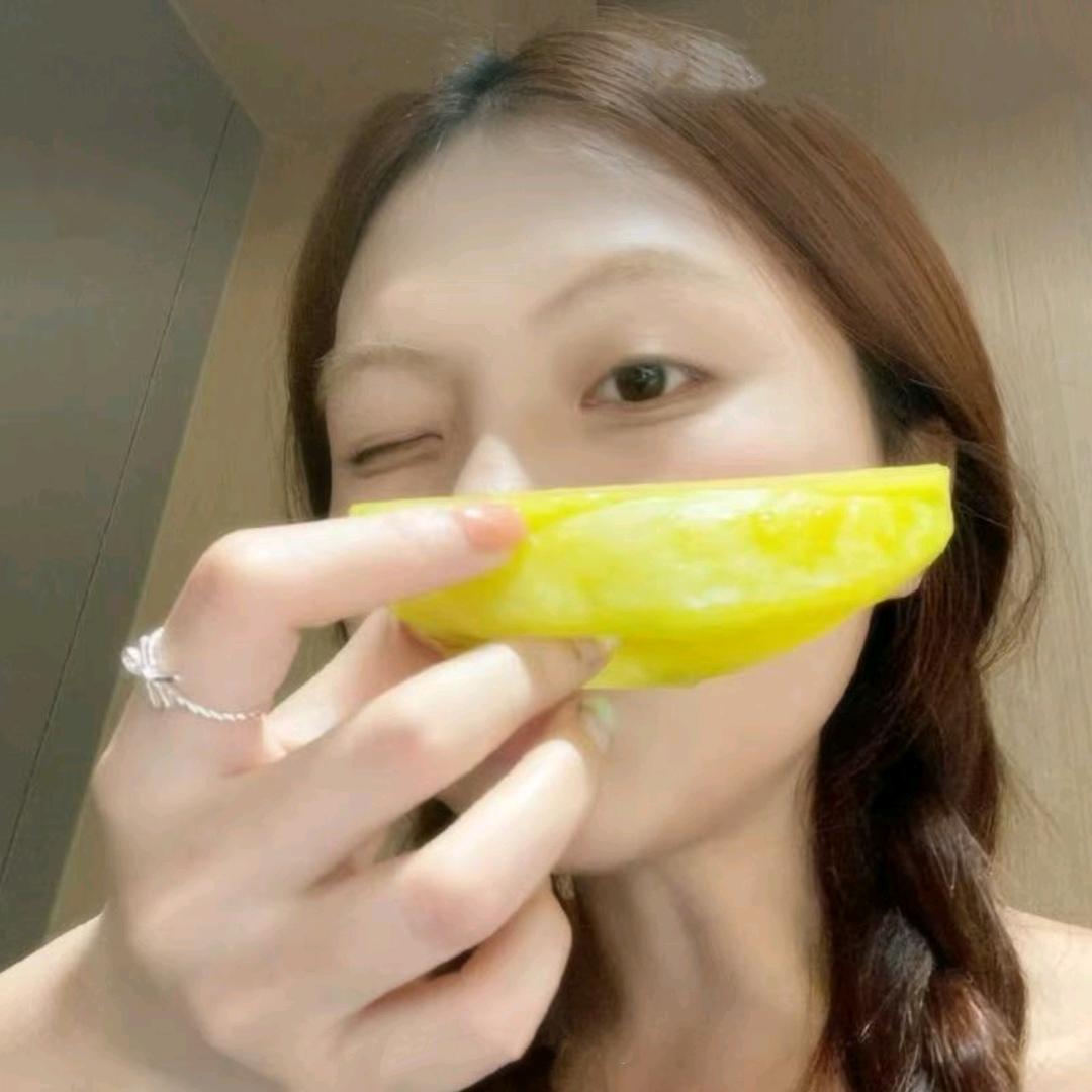 严如玉