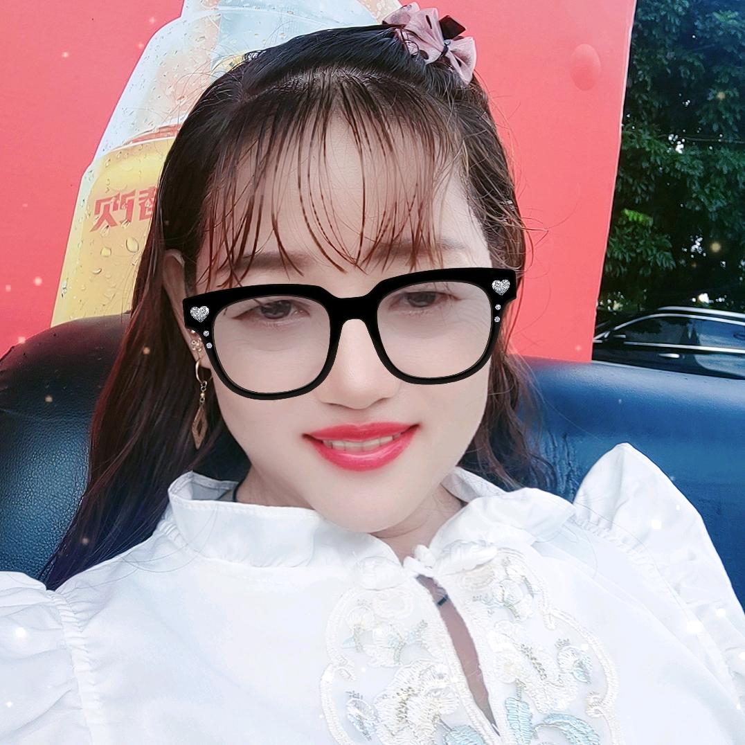 我是一个开心果。